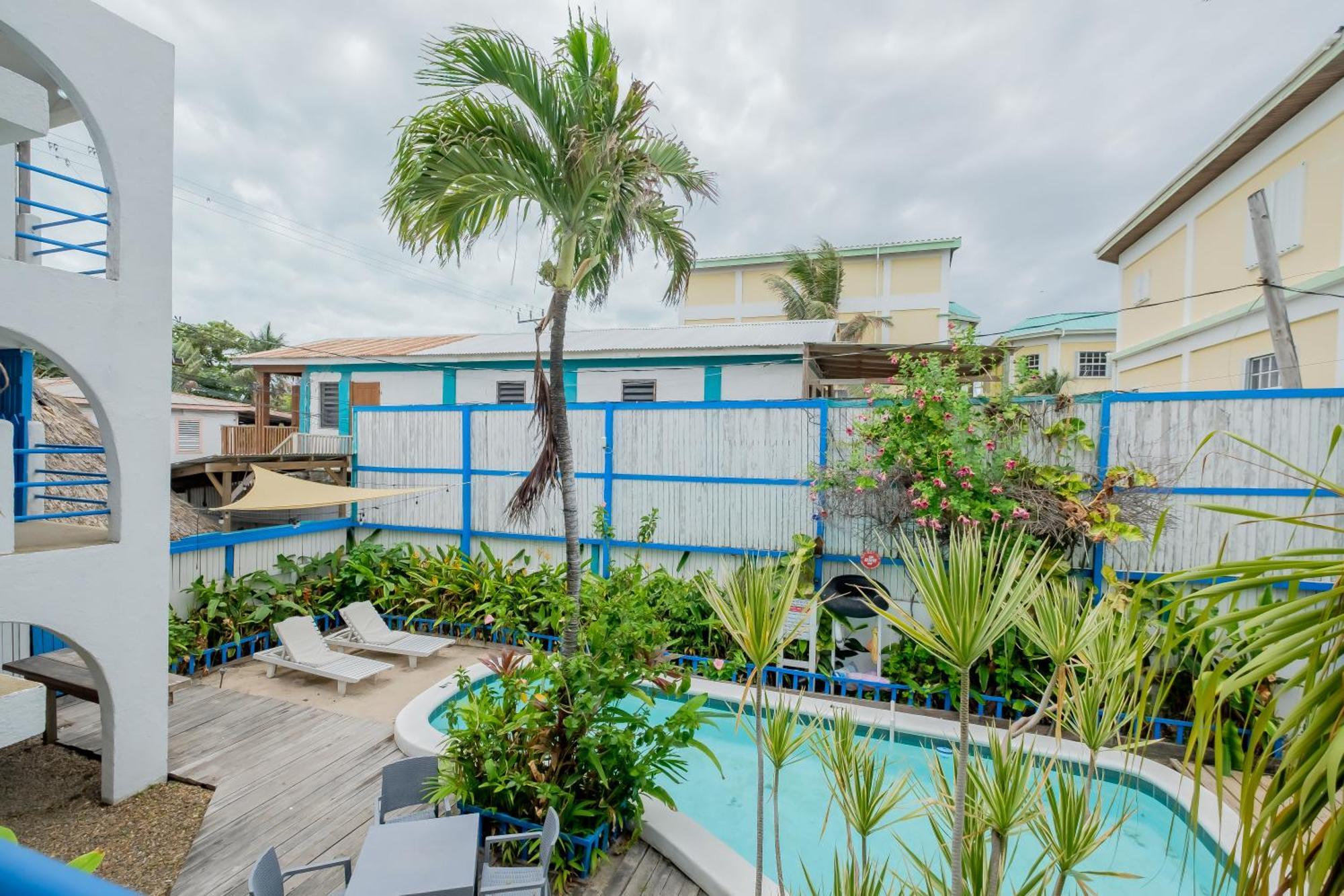 Seven Seas Resort Adults Only ซานเปโดร ภายนอก รูปภาพ