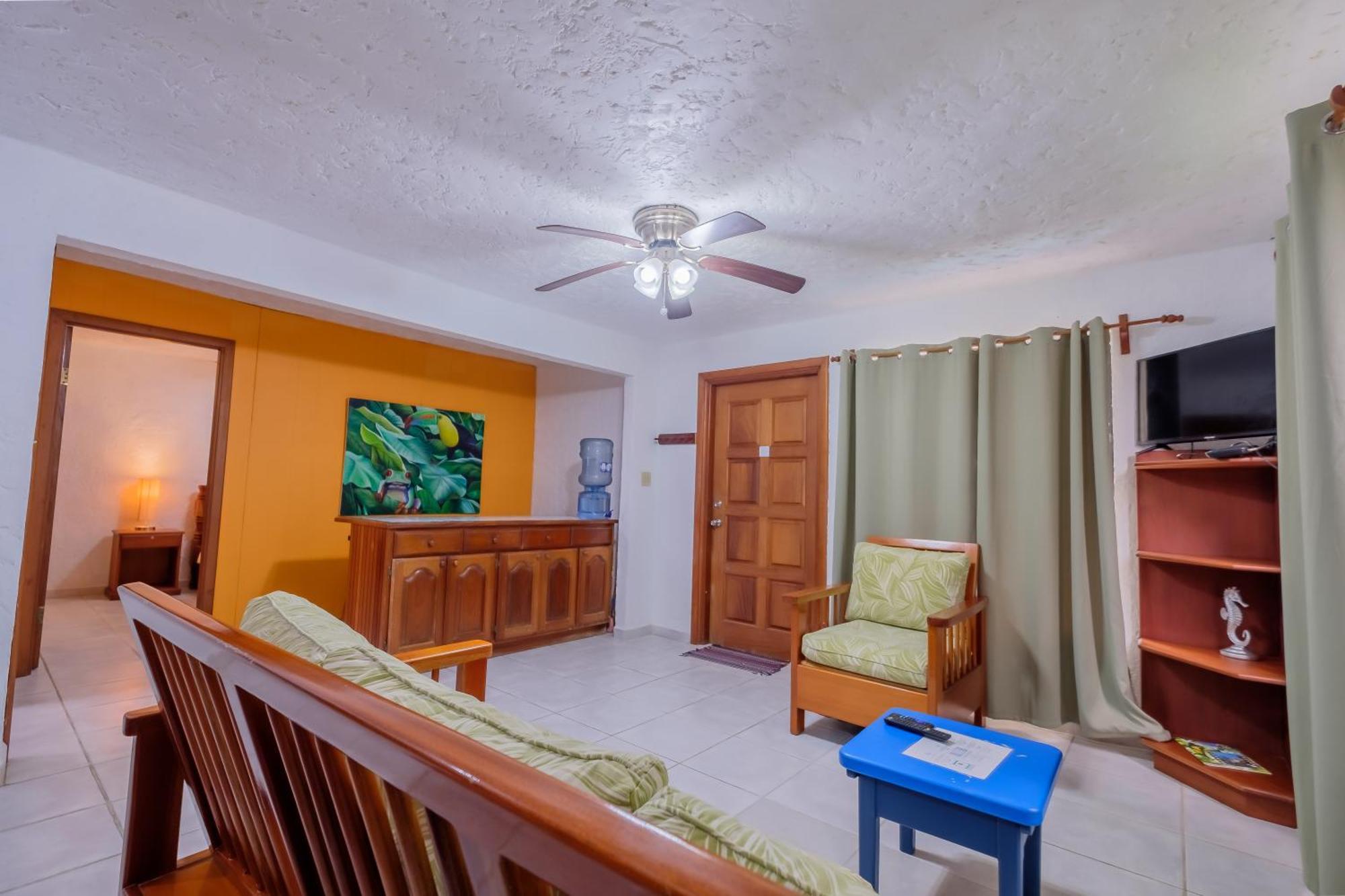 Seven Seas Resort Adults Only ซานเปโดร ภายนอก รูปภาพ