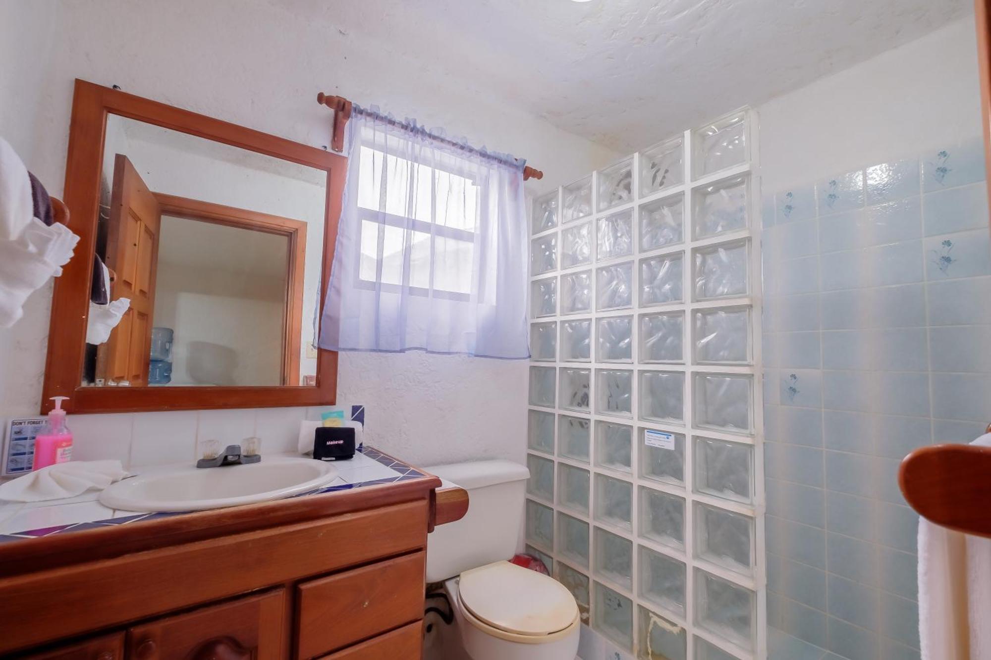 Seven Seas Resort Adults Only ซานเปโดร ภายนอก รูปภาพ